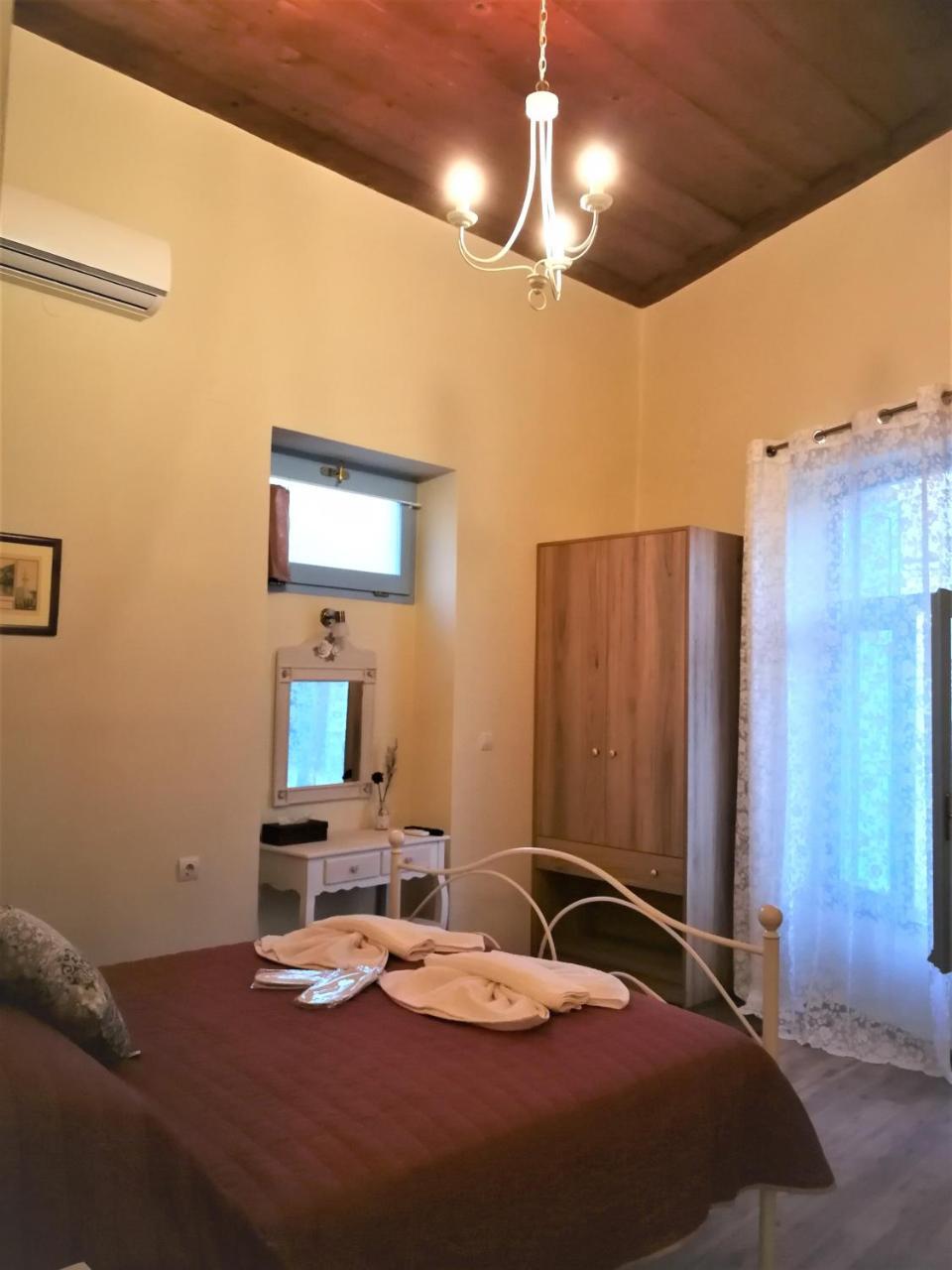 Apollon Hotel Chrissi Akti Chania Exterior foto